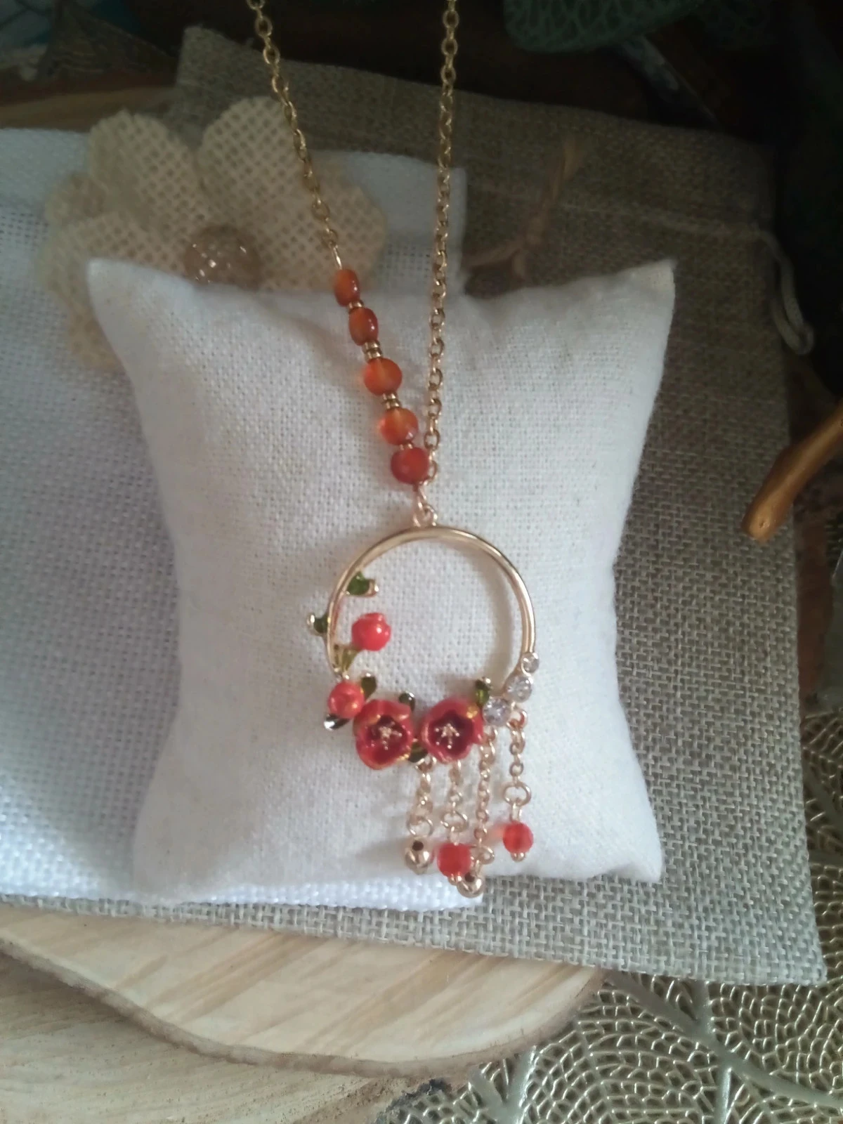 Necklace with red flowers and red agate stones – photo 2